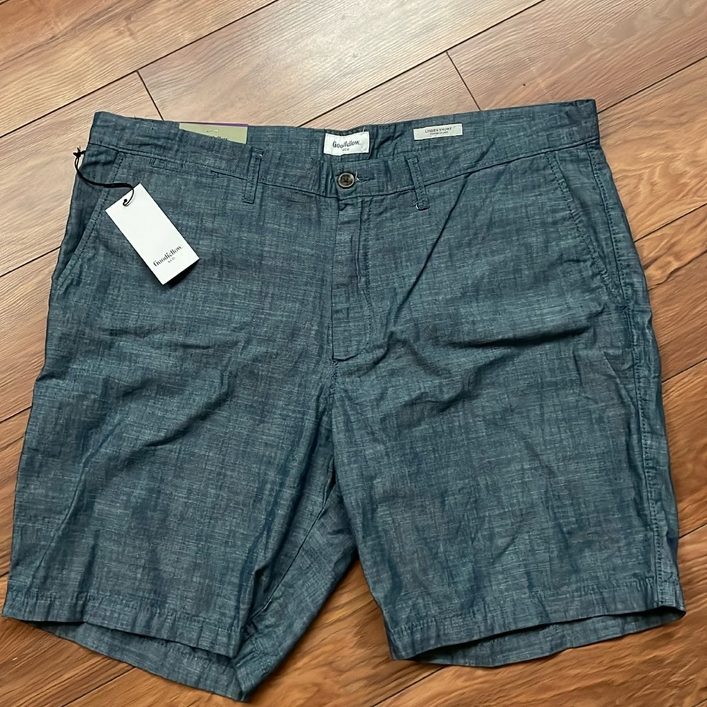 Goodfellow flat front shorts
